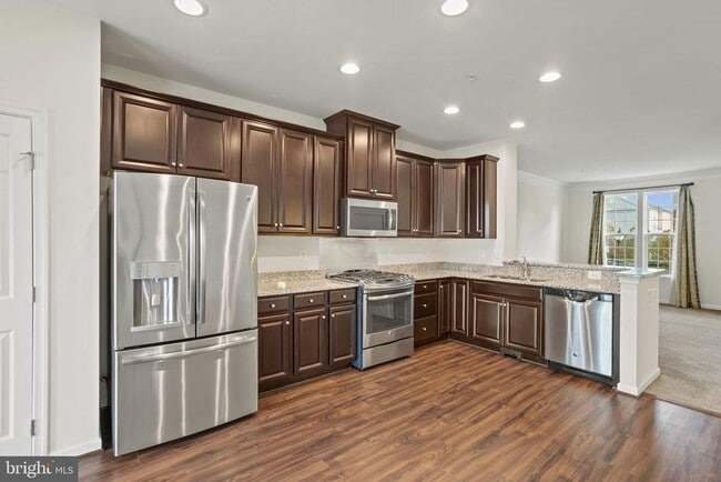 Building Photo - 6405 Walcott Ln