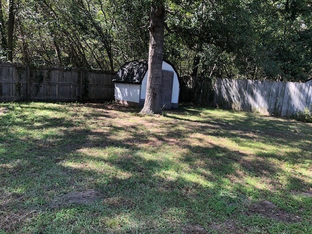 Building Photo - AVAILABLE NOVEMBER [SMALL PETS ONLY]