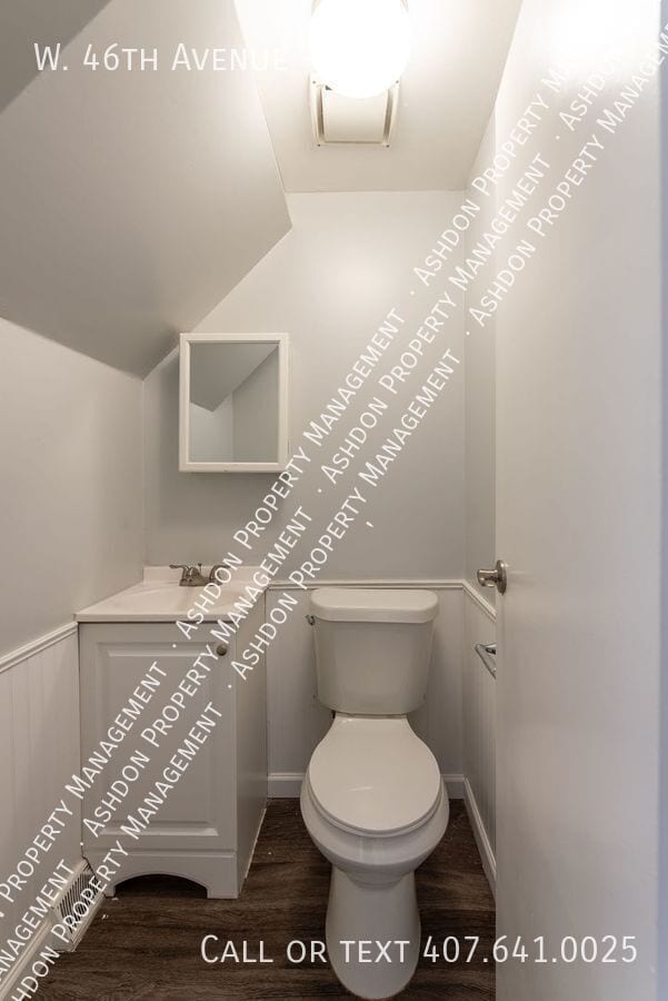 Building Photo - W. W 46th Ave