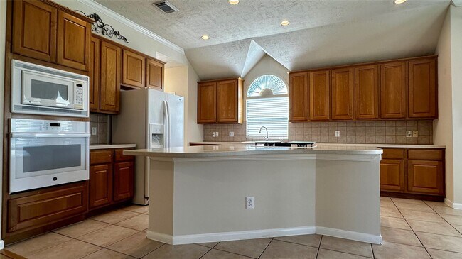 Building Photo - 12015 Concho Bay Ct