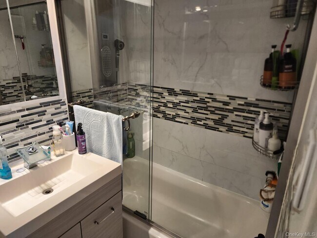 Building Photo - 61-55 98th St