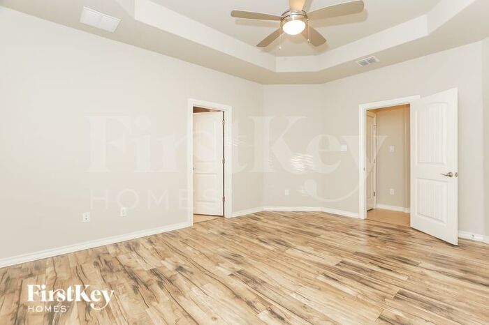 Building Photo - 8810 Kallison Arbor