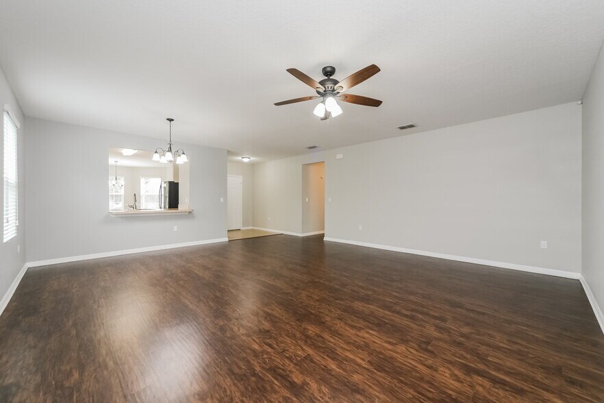 Building Photo - 1744 Wallace Manor Loop