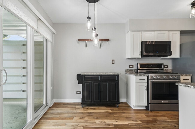 Building Photo - 452 Kennedy Pl