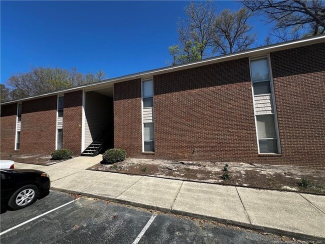 Building Photo - 5841 Century Oaks Dr