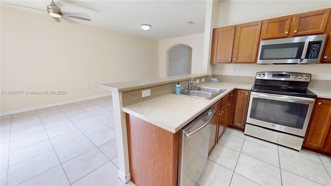 Building Photo - 9391 SW 171st Ave