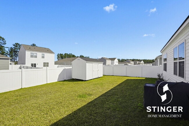 Building Photo - 334 Sanctuary Dr