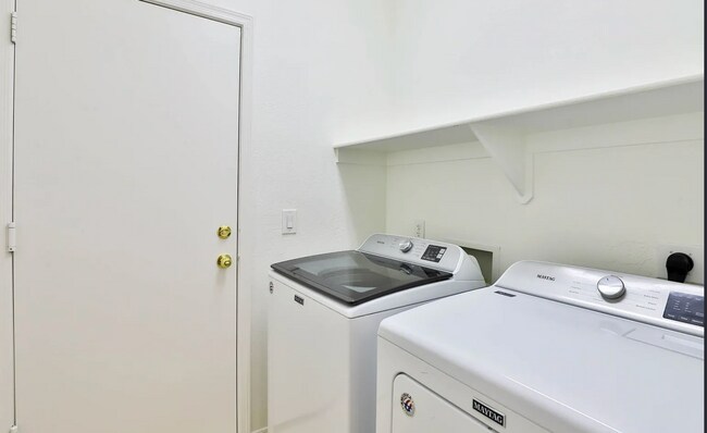 Building Photo - Coming Soon 3/4/26 : Beautiful 3BR/2BA Home with Open Floor Plan