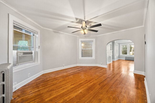 Building Photo - 2443 W Gunnison St