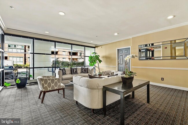 Building Photo - 1200 Braddock Pl