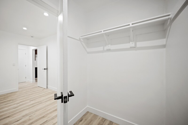 Building Photo - 111 Normandie Ave