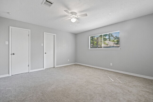 Building Photo - 16111 Fan Tail Dr