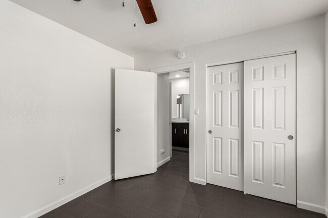 Building Photo - 3034 N 35th St