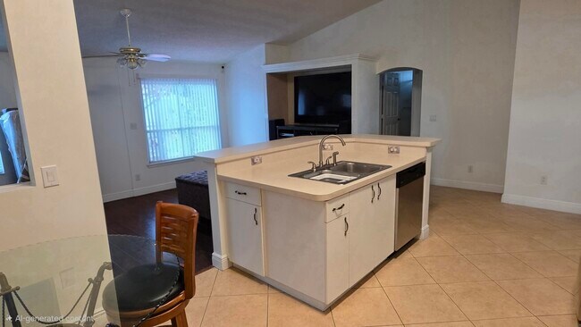 Building Photo - 6448 NW Colgate St