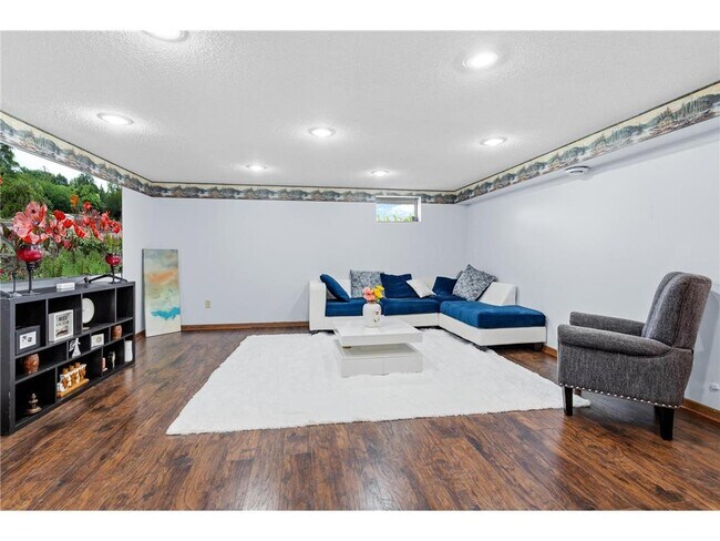 Building Photo - 9887 Ilex St NW