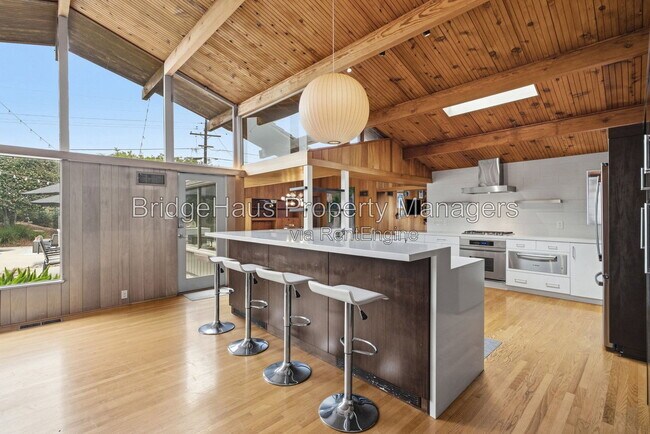 Building Photo - 1541 Garrison Pl