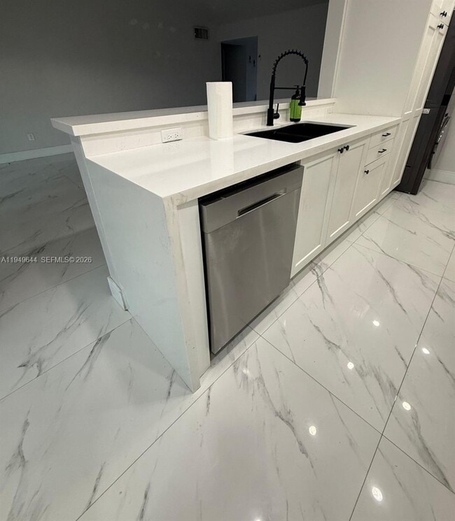 Building Photo - 11220 SW 125th Pl