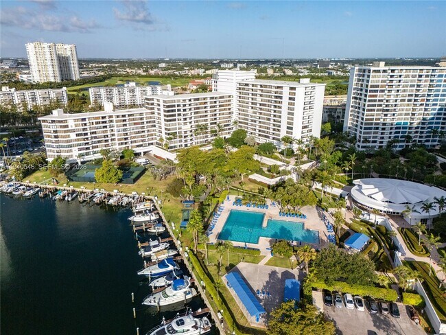 Building Photo - 600 Three Islands Boulevard