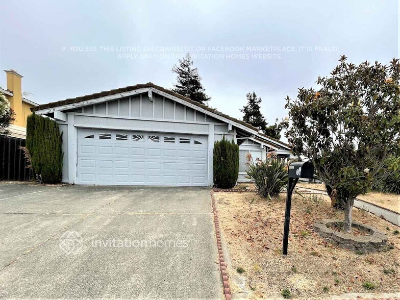 Primary Photo - 556 Temple Way