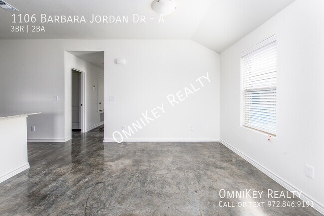 Building Photo - 1106 Barbara Jordan St