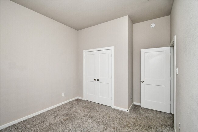 Building Photo - 939 Malibu Shr Ln