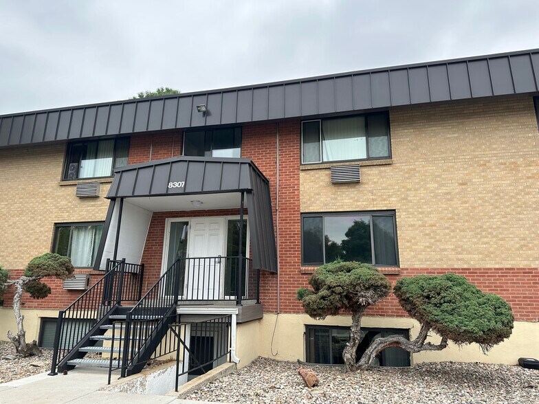 Primary Photo - Chatfield Lake Apts.