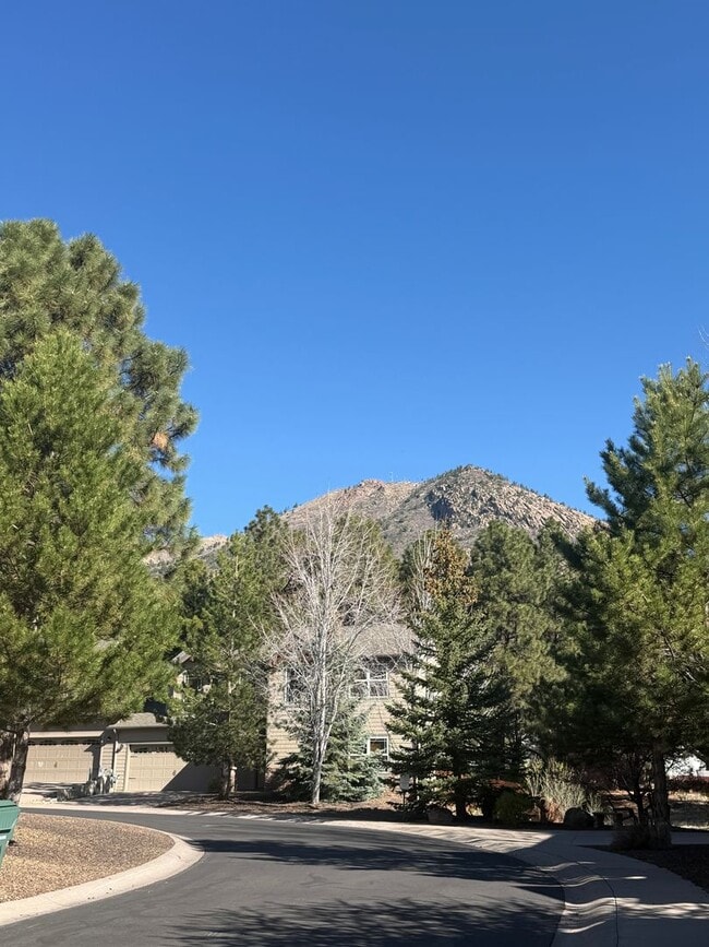 RENT REDUCED: Mt Elden Villas: Large Townhome - 3 Bedroom 2.5 Bath ...