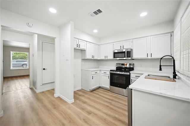 Building Photo - 730 Bluebonnet Dr