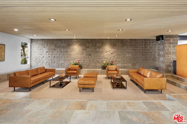 Building Photo - 14144 Dickens St