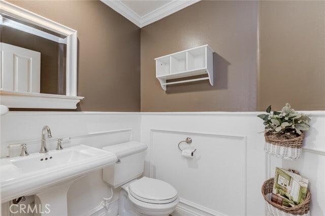 Building Photo - 525 N Lucia Ave