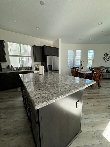 Building Photo - 5776 Sterling St