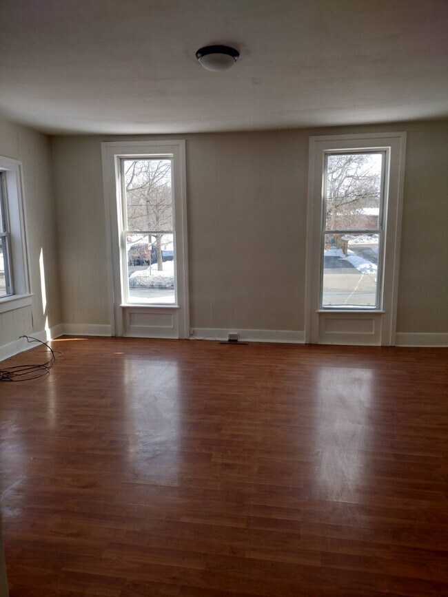 Building Photo - 249 S Peterboro St