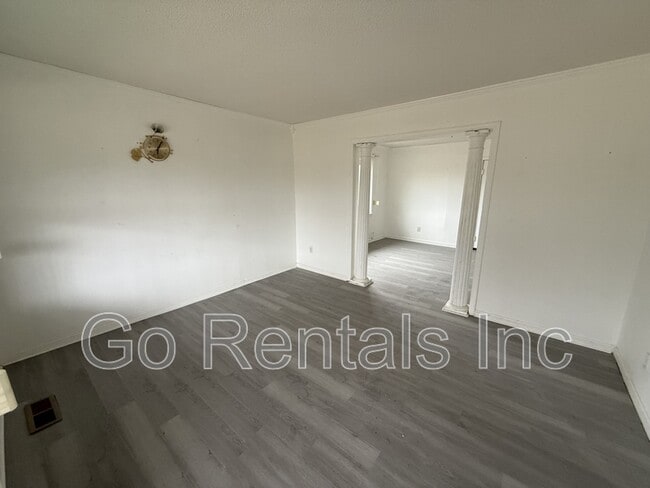 Building Photo - 1213 Lafayette St