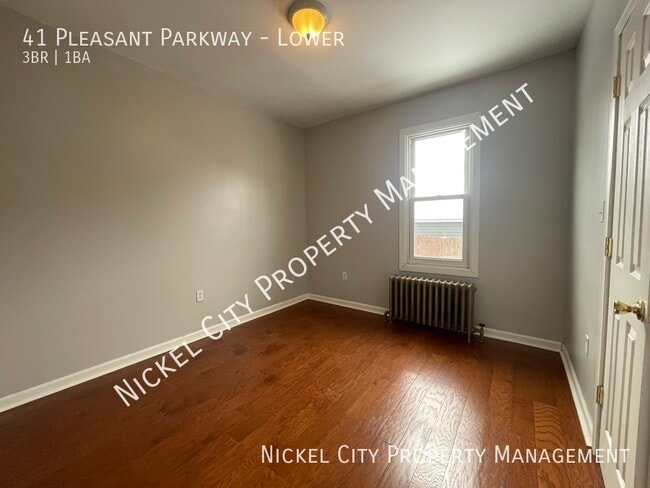 Building Photo - 41 Pleasant Pkwy