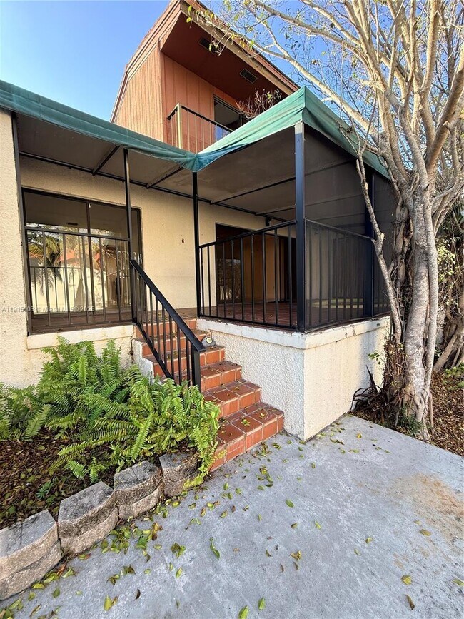 Building Photo - 15315 Loch Isle Dr W