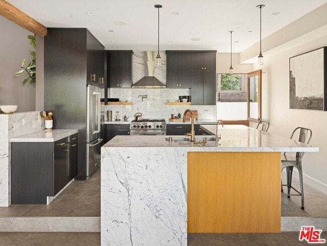 Building Photo - 3606 Berry Dr