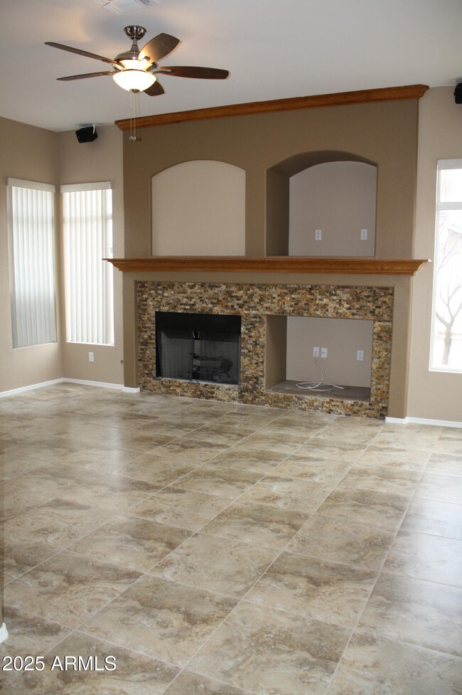Building Photo - 22373 N 68th Dr