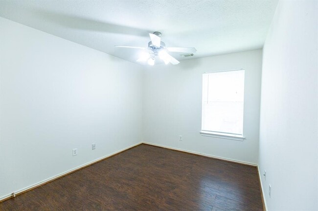 Building Photo - 6359 Bright Falls Ln