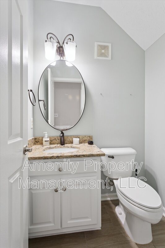 Building Photo - 203 Water Fowl Dr