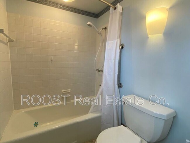 Building Photo - 963 Torrence Dr