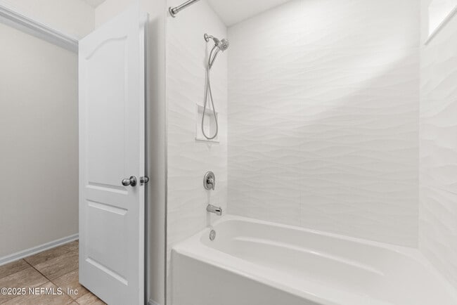 Building Photo - 11597 Paceys Pond Cir