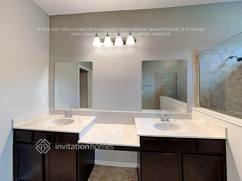 Building Photo - 3974 Blossom Dew Dr