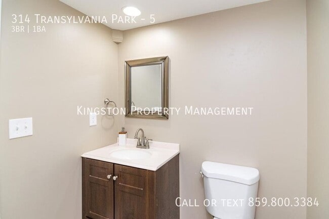 Building Photo - 314 Transylvania Park