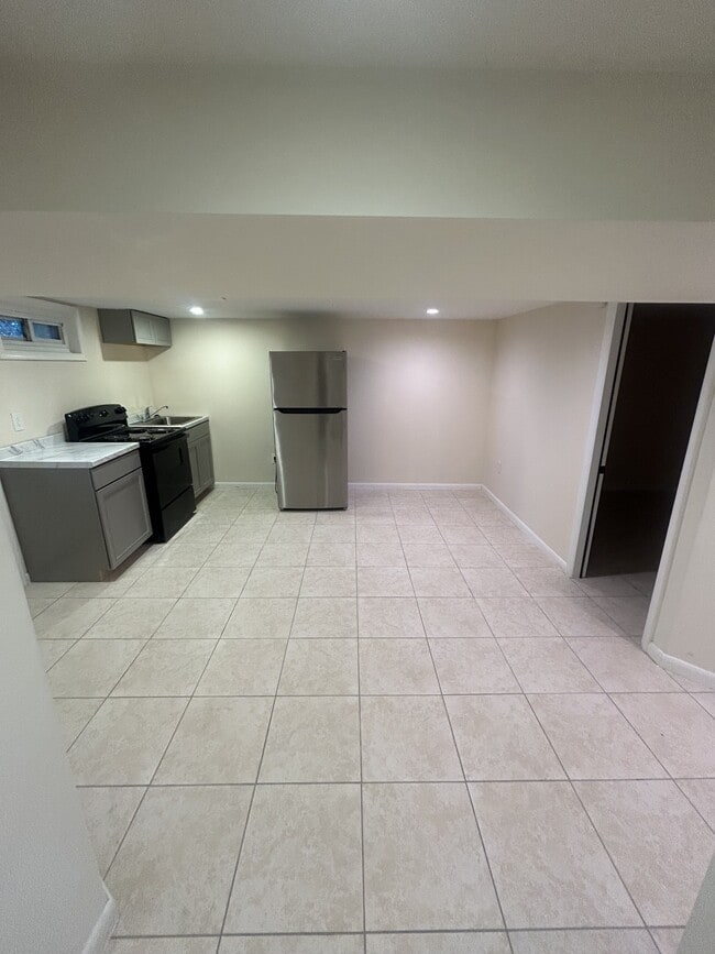 Primary Photo - 632 Maury Ave