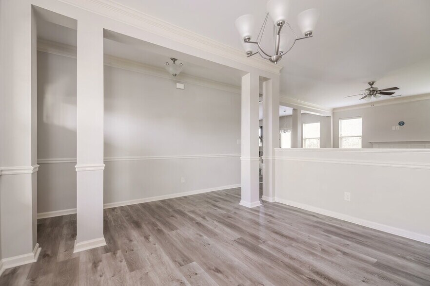 Building Photo - 14 Outwater Ridge Dr