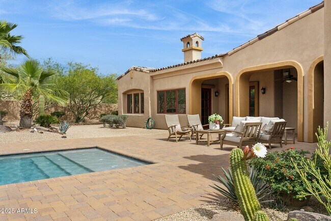 Building Photo - 8520 E Via Montoya