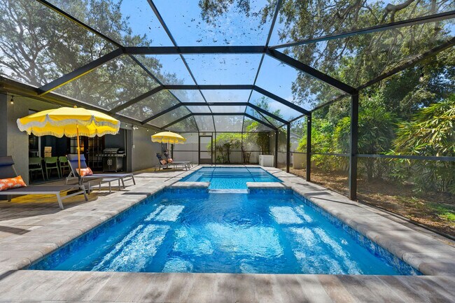 Building Photo - 11950 117th St N