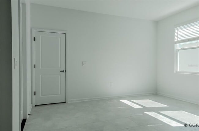 Building Photo - 3193 Country Side Dr