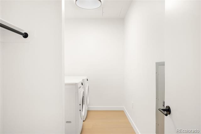 Building Photo - 3520 Chestnut Pl