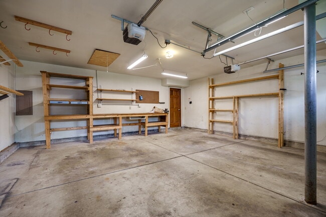 Building Photo - 4024 Quail Bush Dr